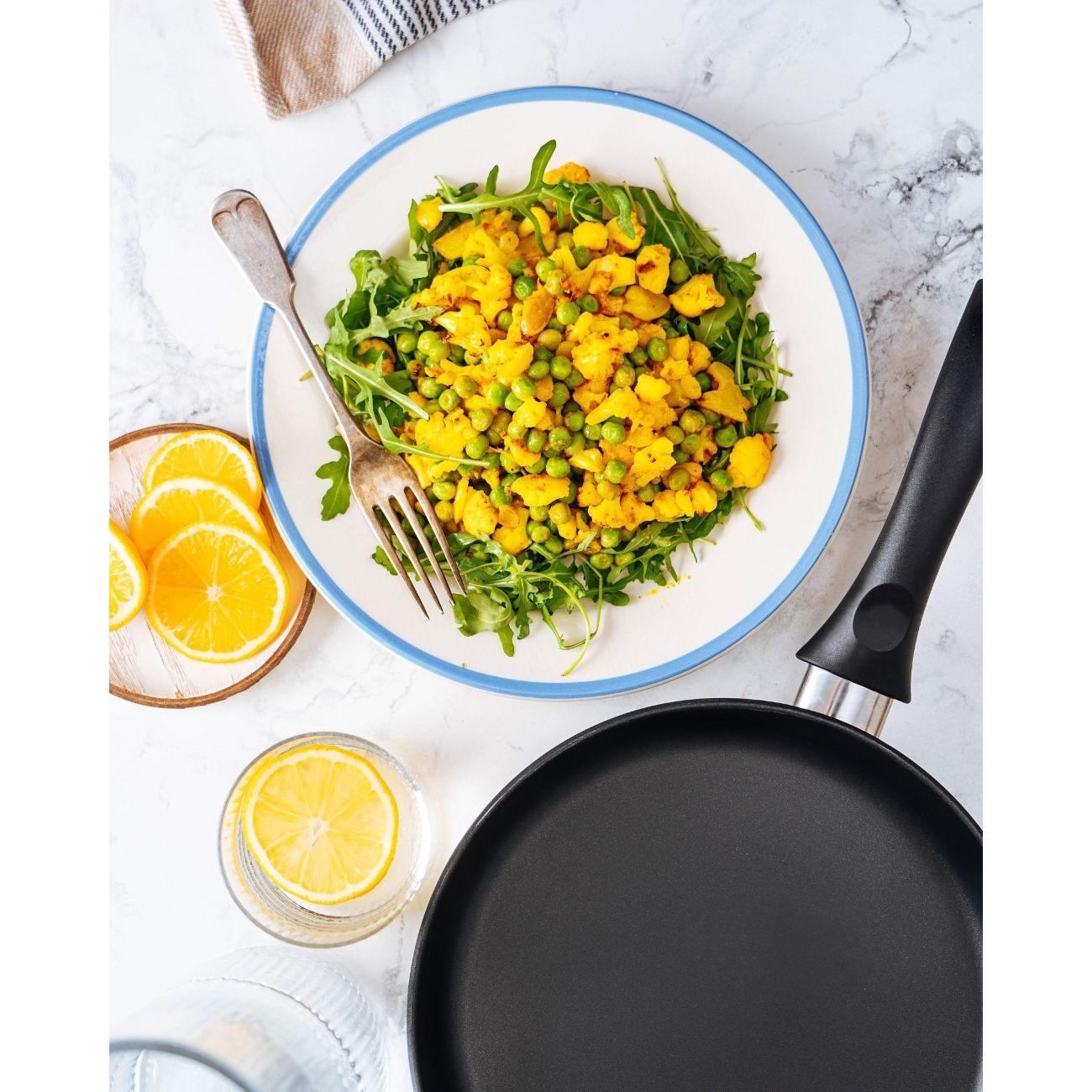 Сковорода Нева Металл Посуда антипригарная литая 24 см