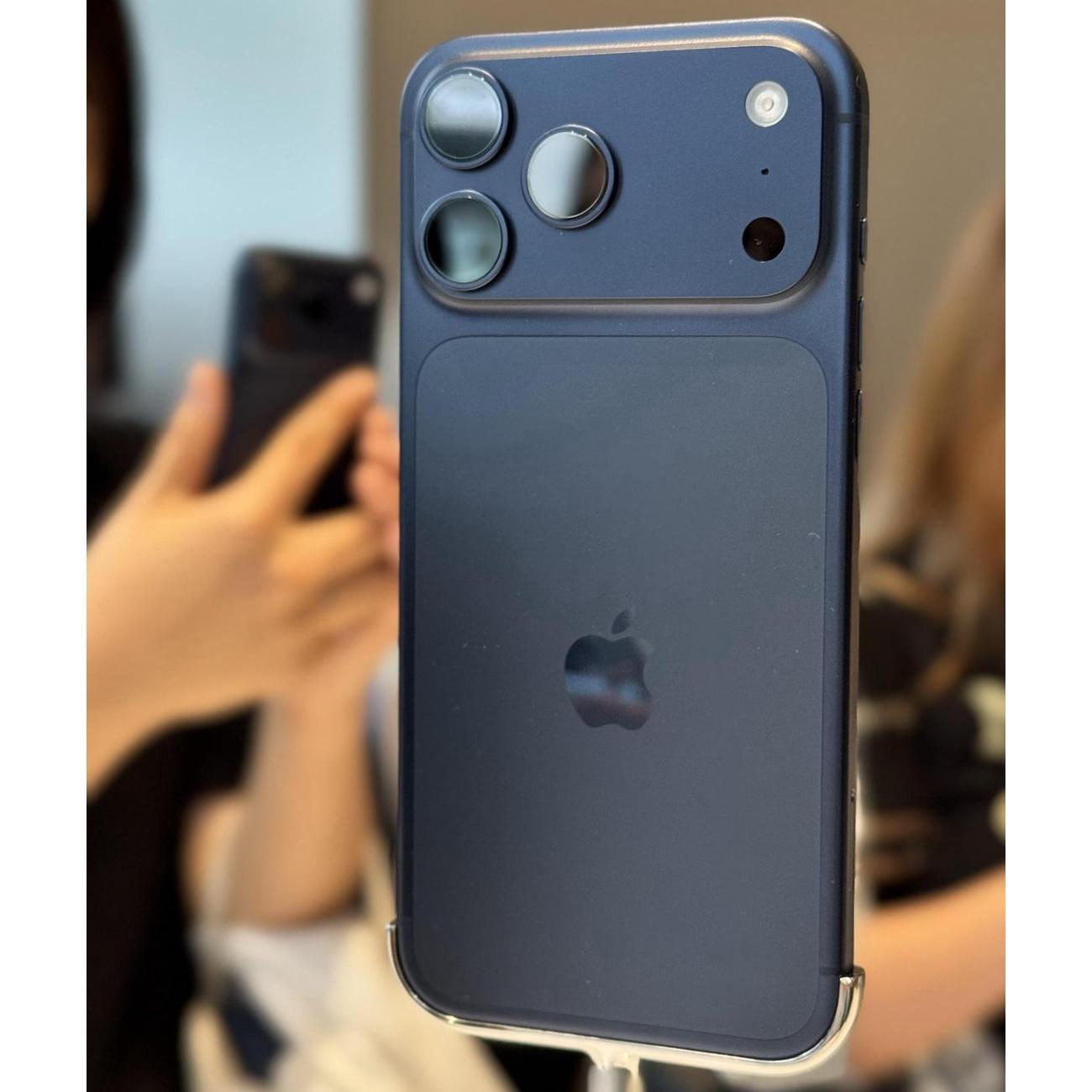 Смартфон Apple iPhone 17 PRO 512GB esim Blue