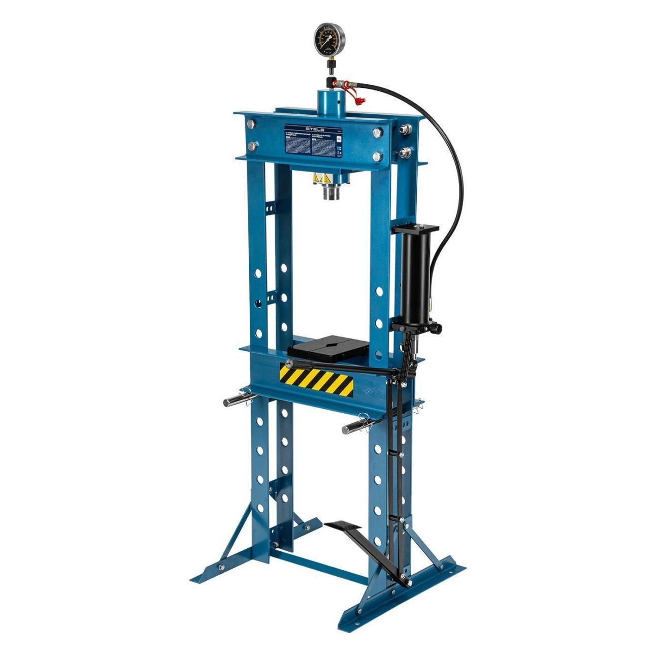 Пресс ручной, гидравлический STELS с манометром и педалью, 30 т