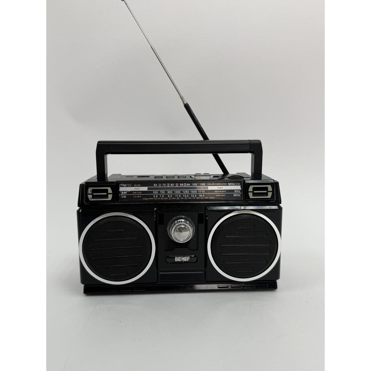 Радиоприемник BENEF BF 22