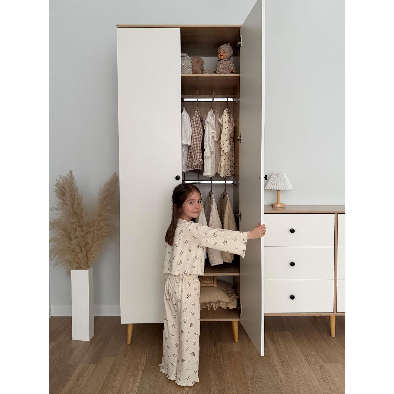 Шкаф распашной Львиная семейка Модерн 2.0 Белый/сонома