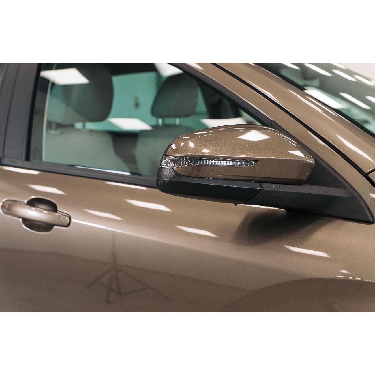 Автомобиль бензиновый Lada Aura