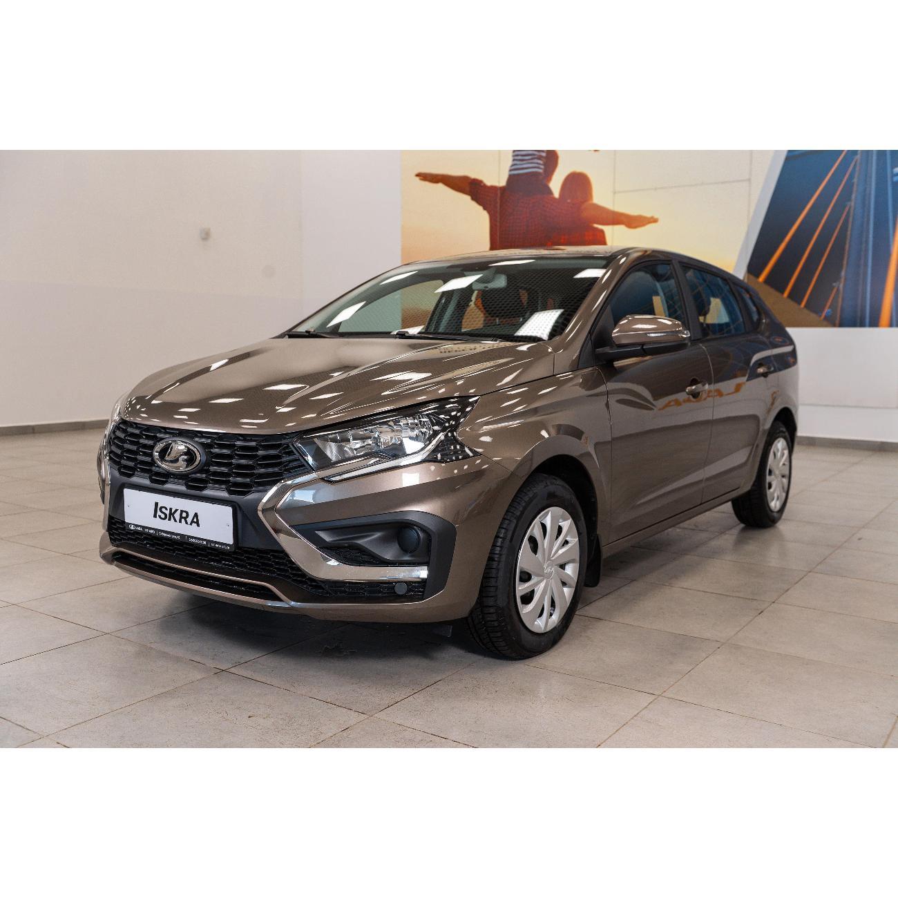 Автомобиль бензиновый Lada Iskra