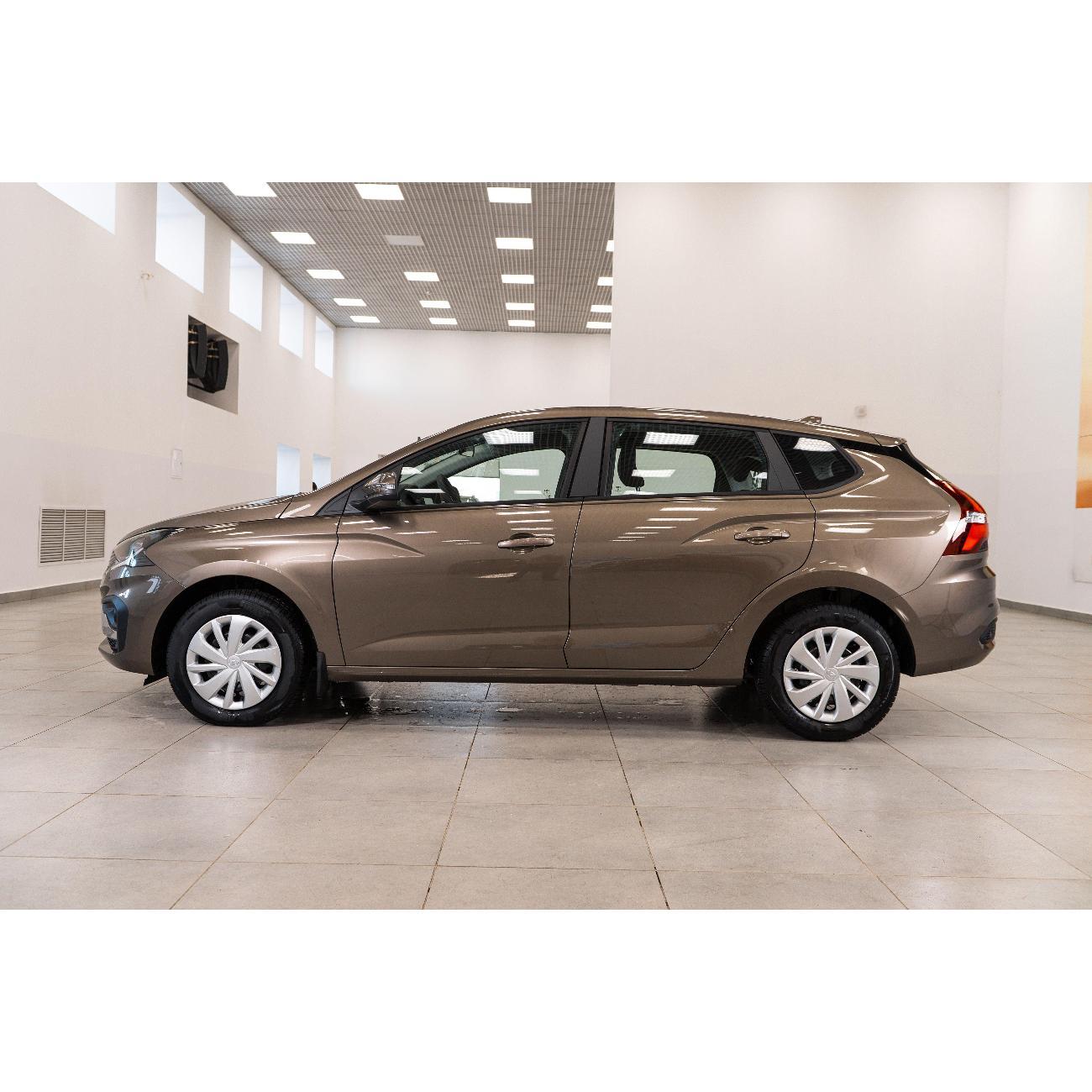 Автомобиль бензиновый Lada Iskra