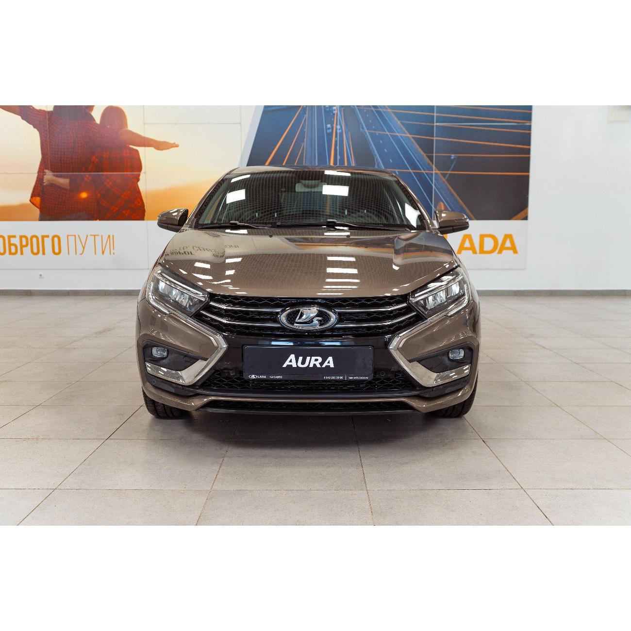 Автомобиль бензиновый Lada Iskra