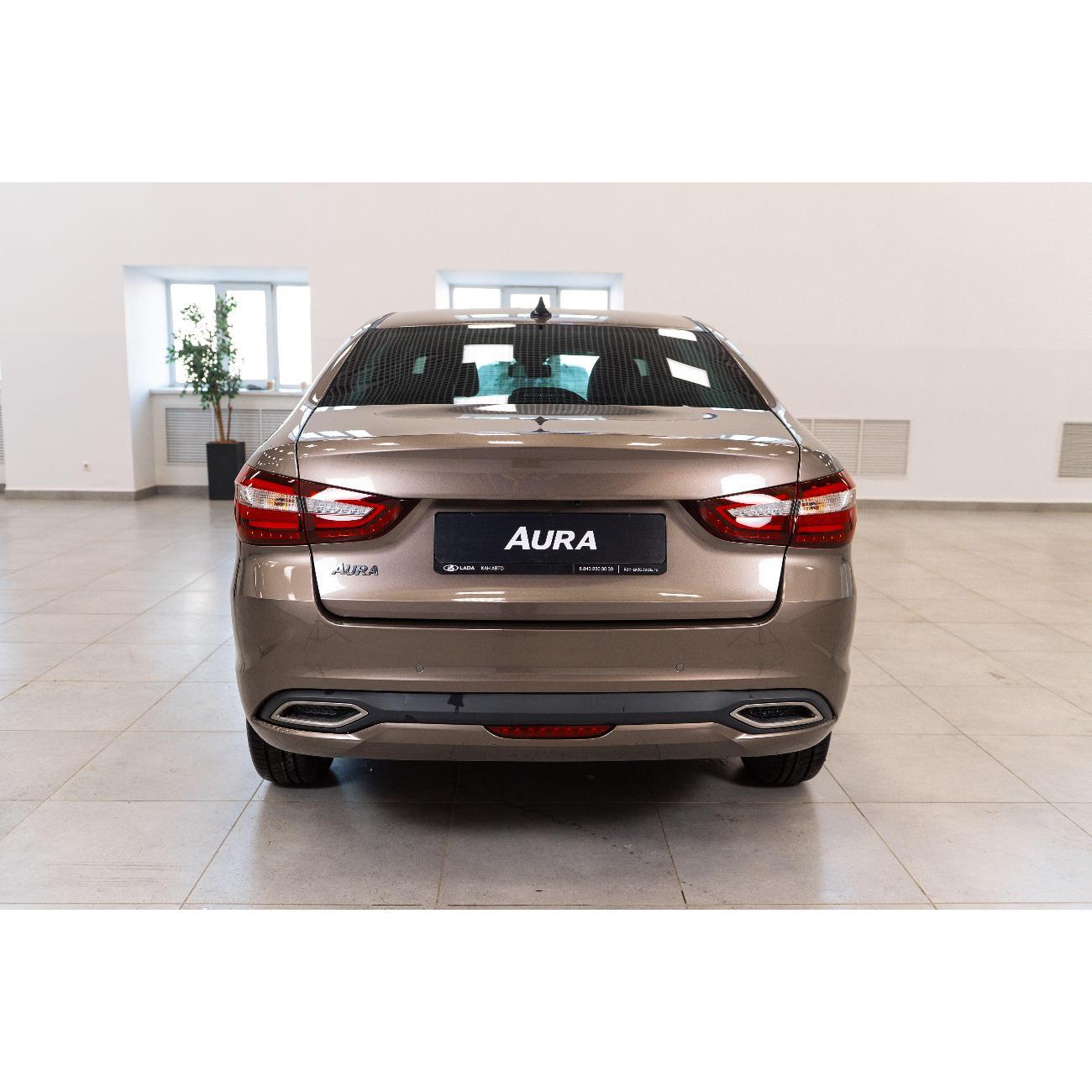 Автомобиль бензиновый Lada Iskra