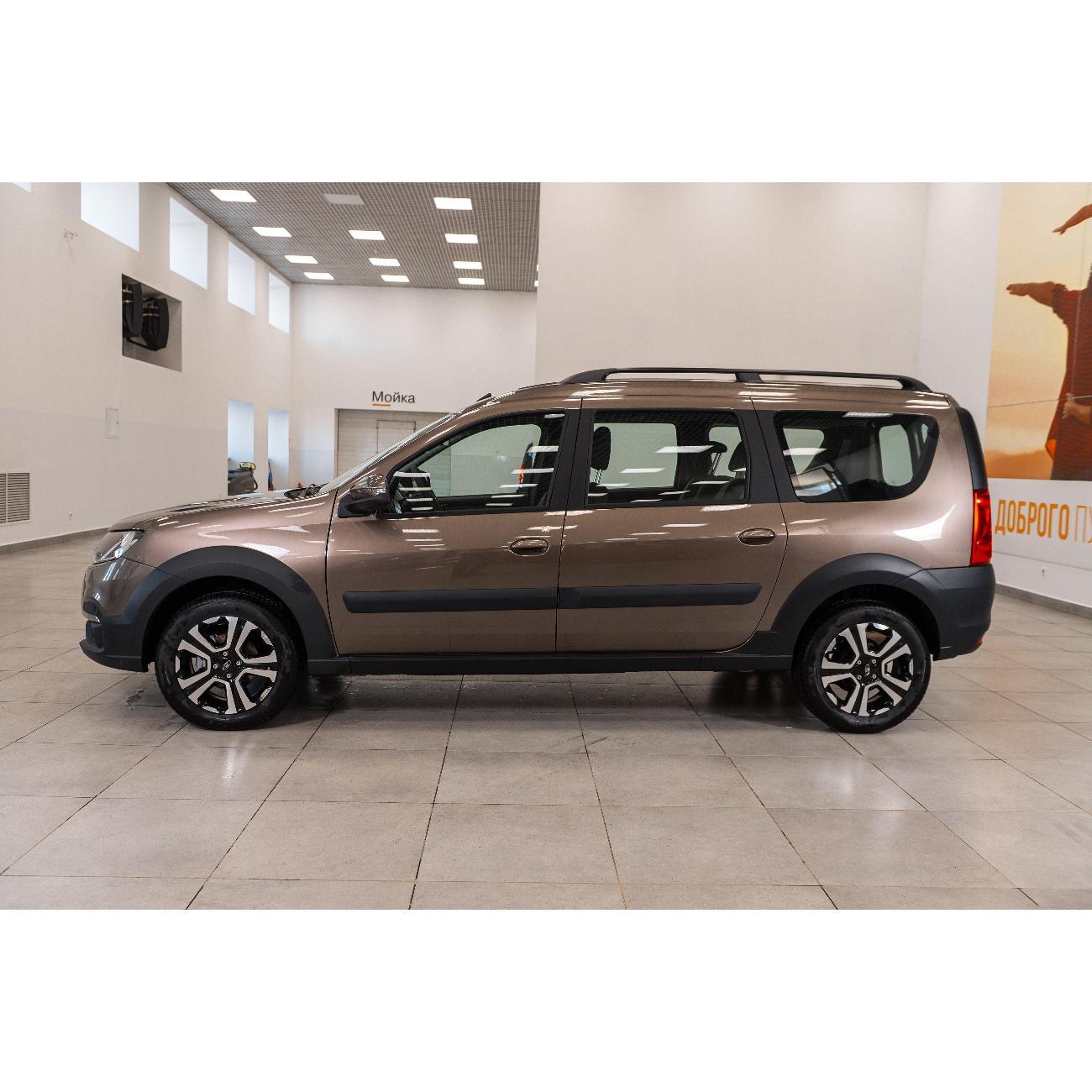 Автомобиль бензиновый Lada Largus Cross
