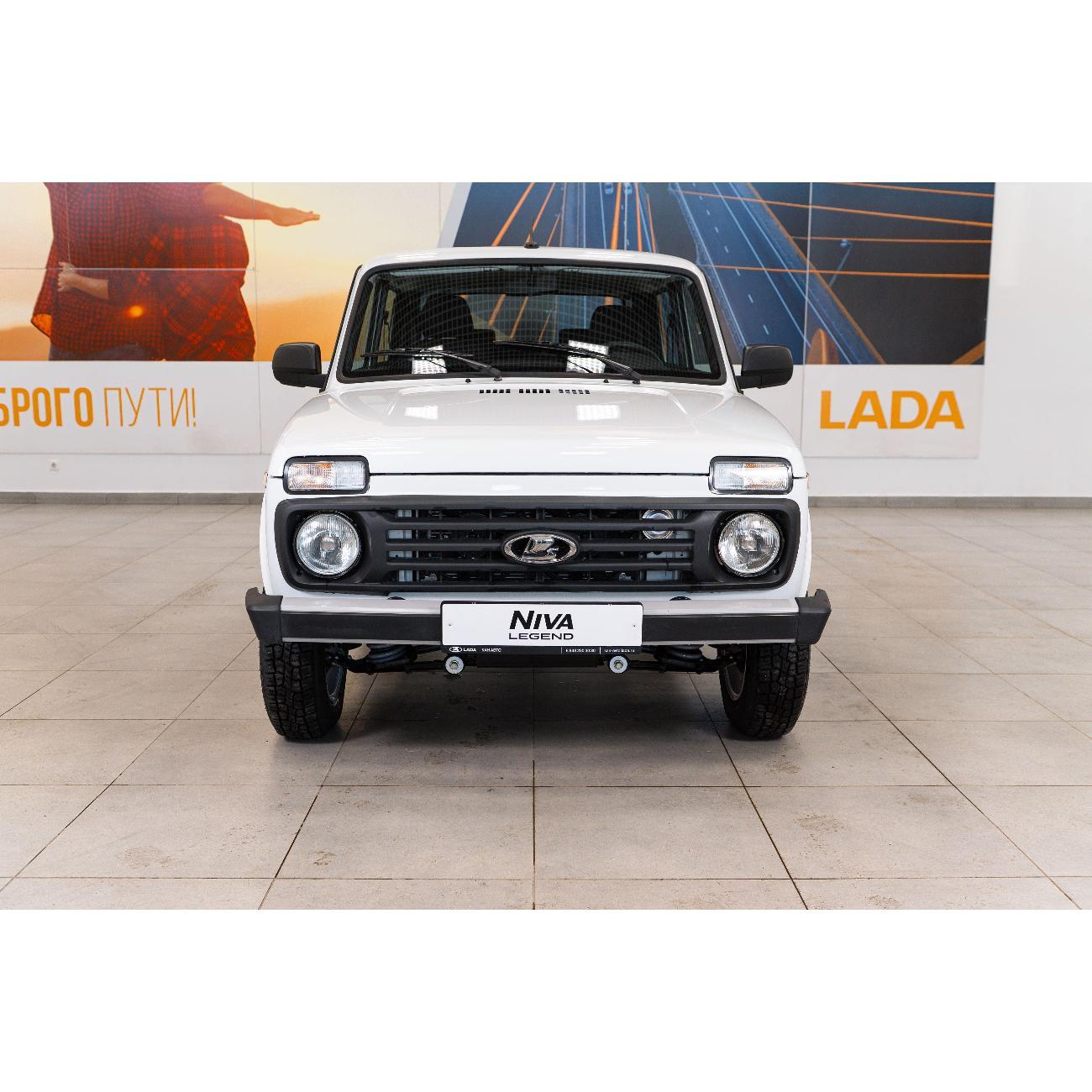 Автомобиль бензиновый Lada Niva Legend