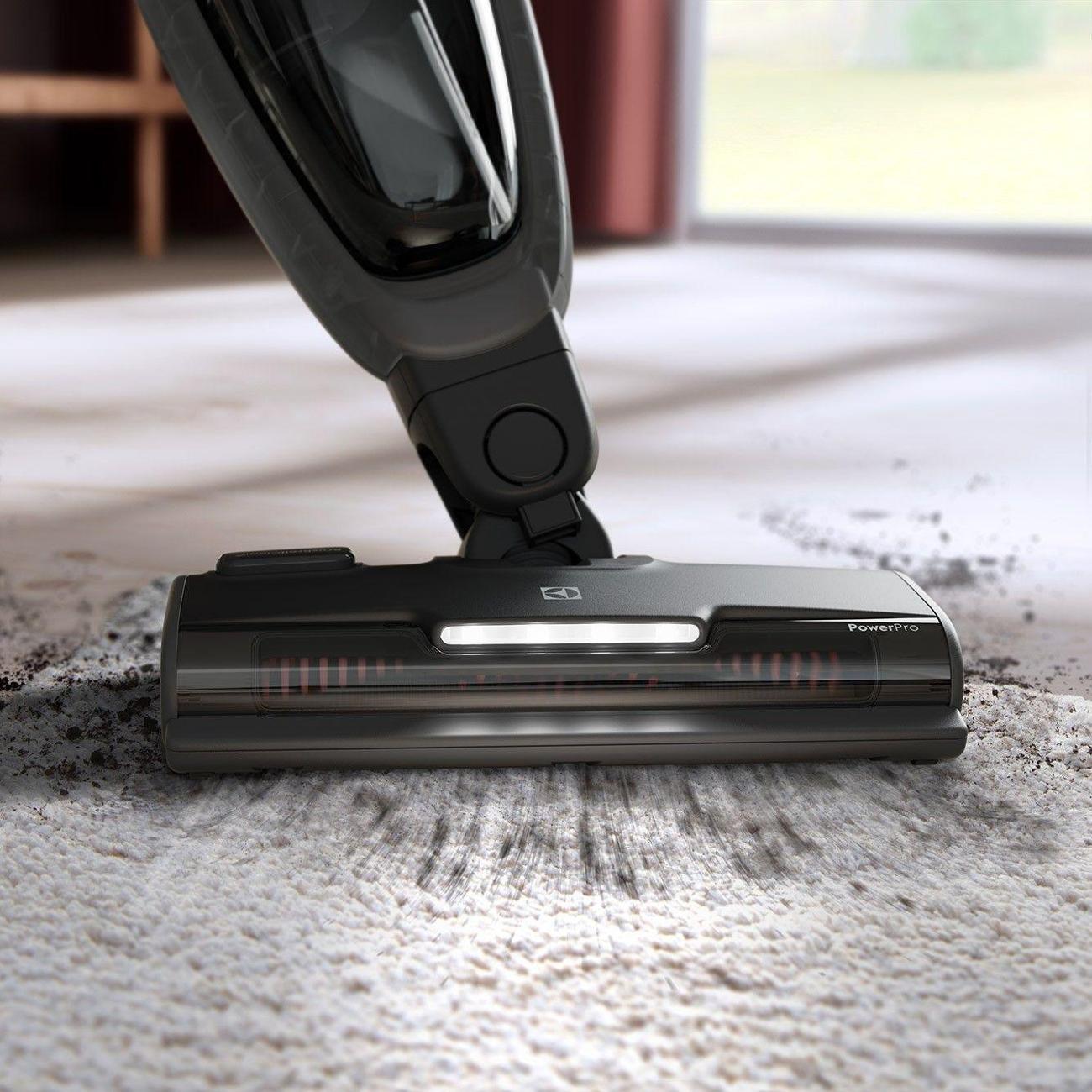 Пылесос вертикальный Electrolux ES52HB25SH