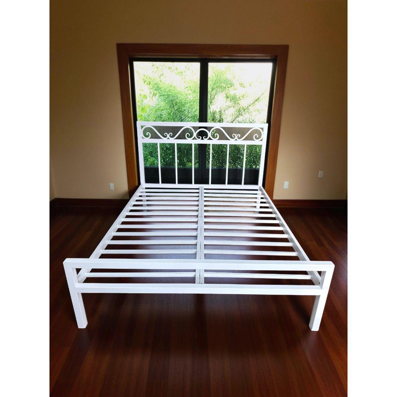 Кровать LOFT Mebel Мира белый