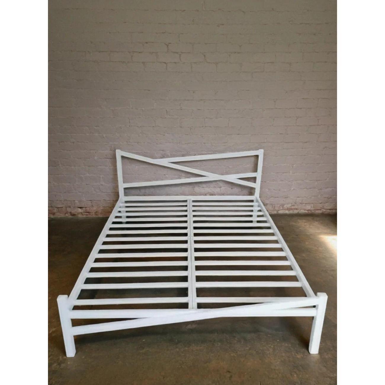 Кровать LOFT Mebel Афина белые