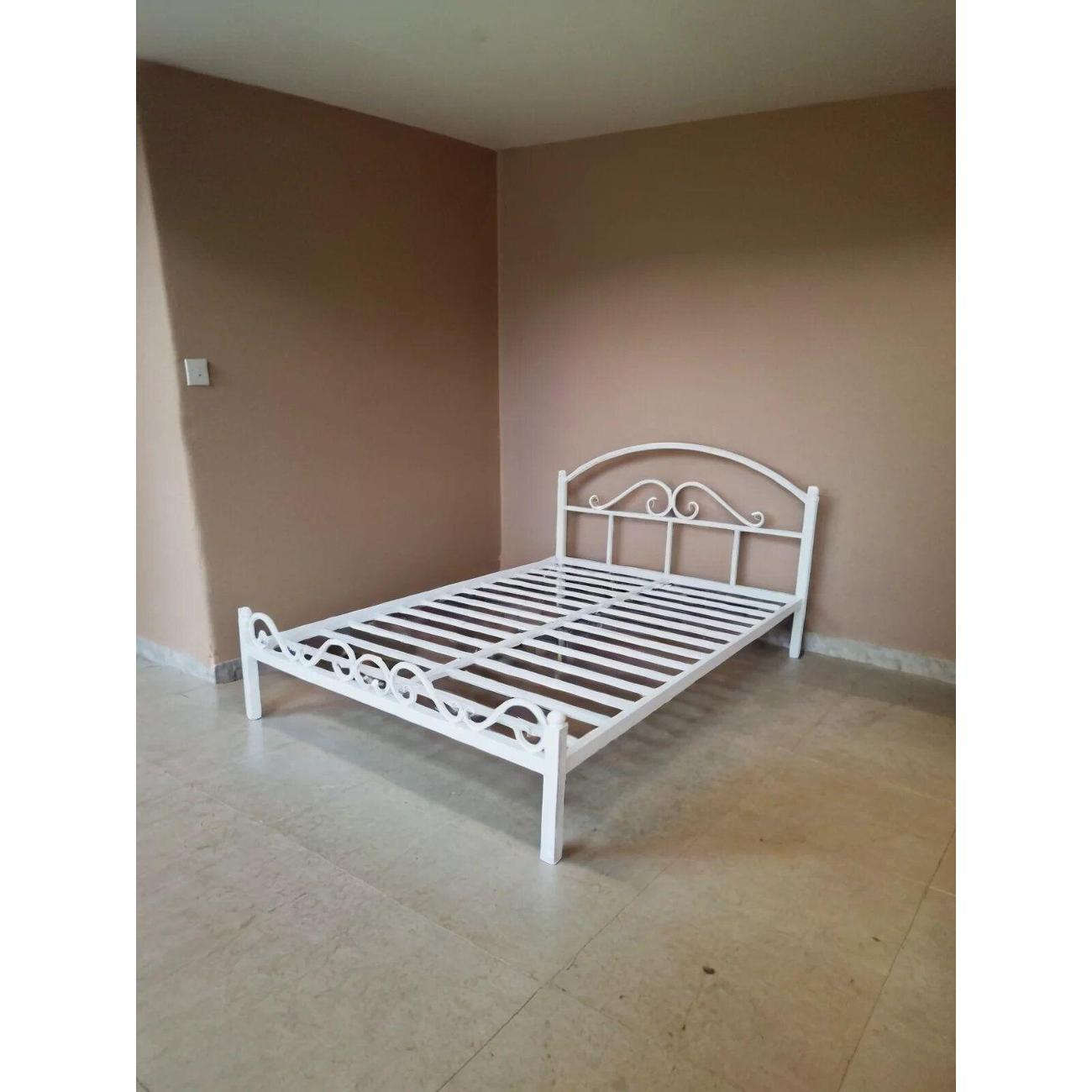 Кровать LOFT Mebel Ариэль белые