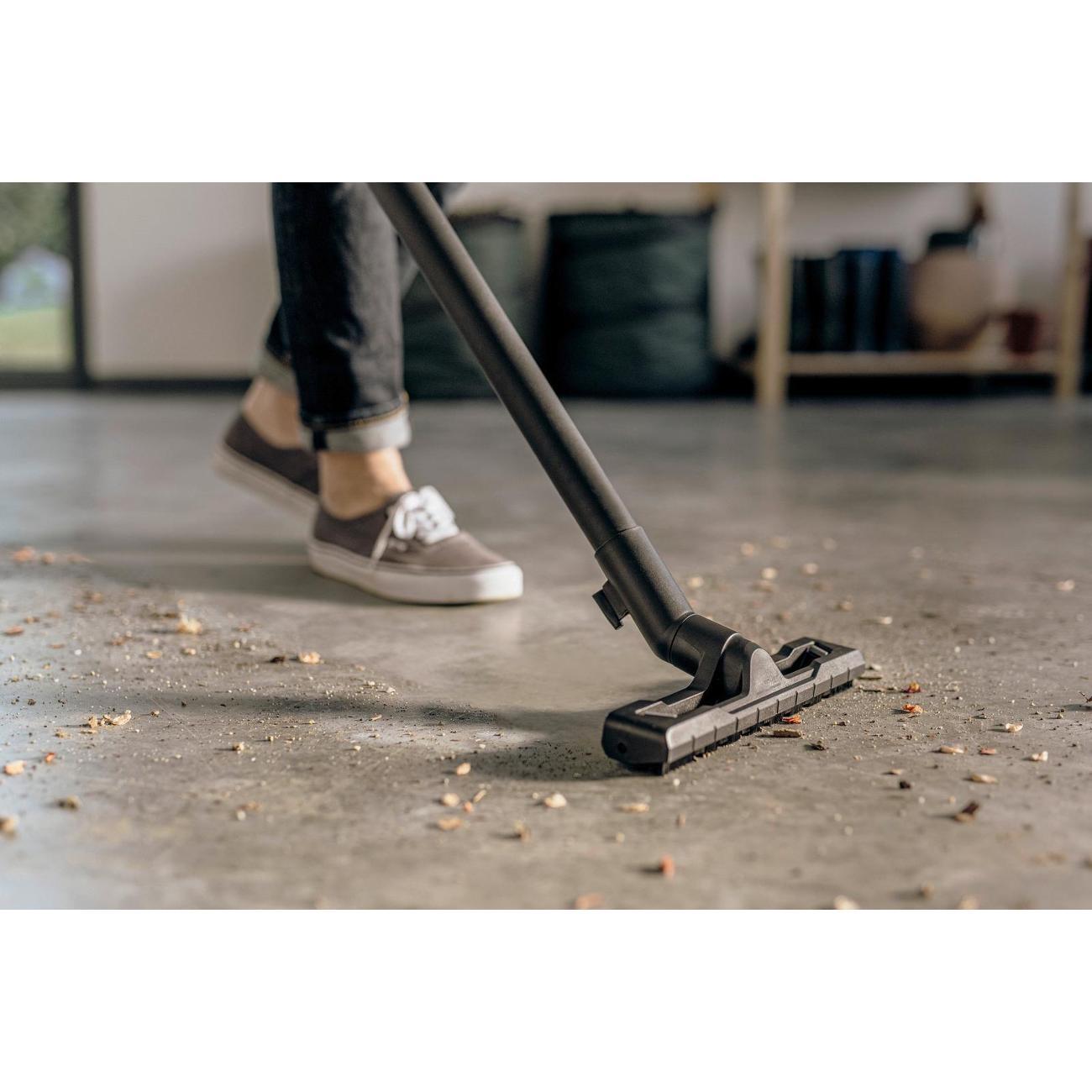 Пылесос напольный Karcher WD 2 Plus S V-15/4/18