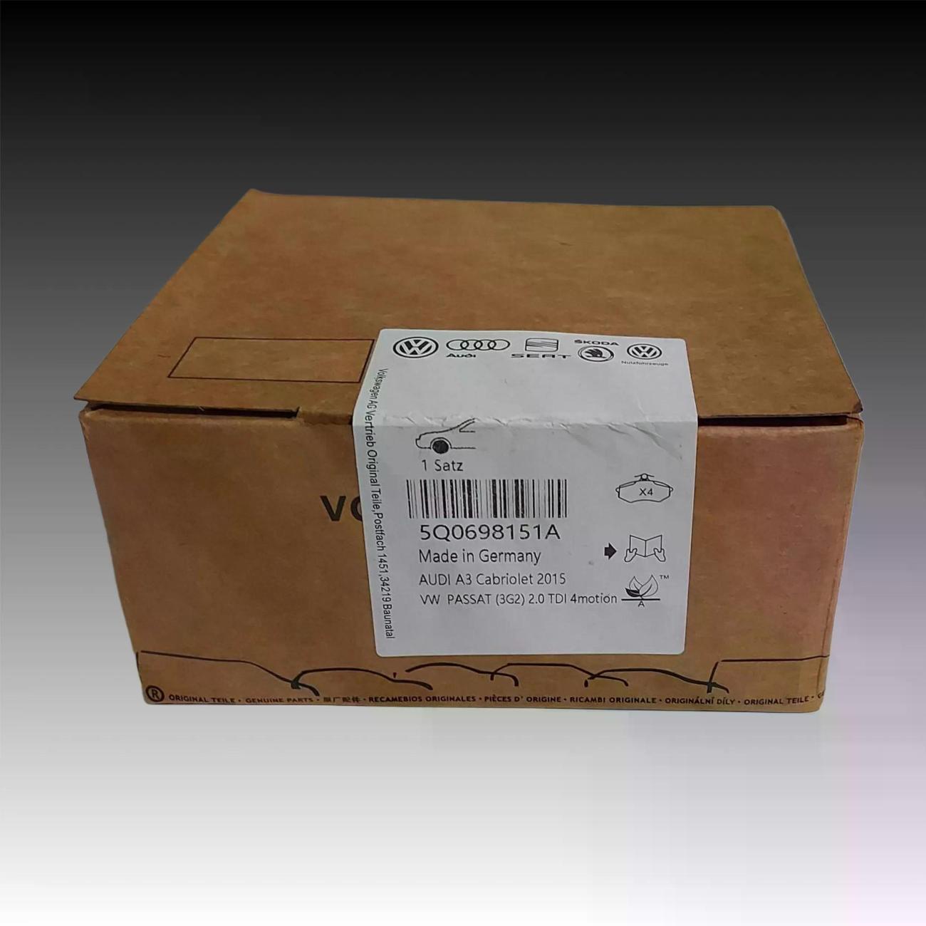 Колодка автомобильная VAG VAG 5Q0698151A