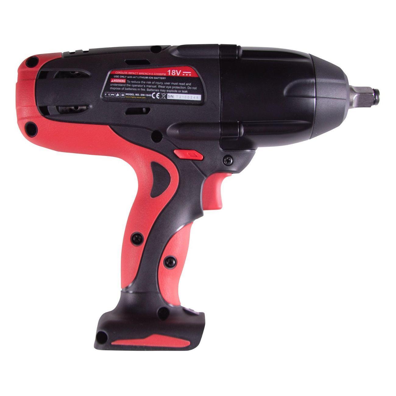 Гайковерт Mighty Seven DW1840