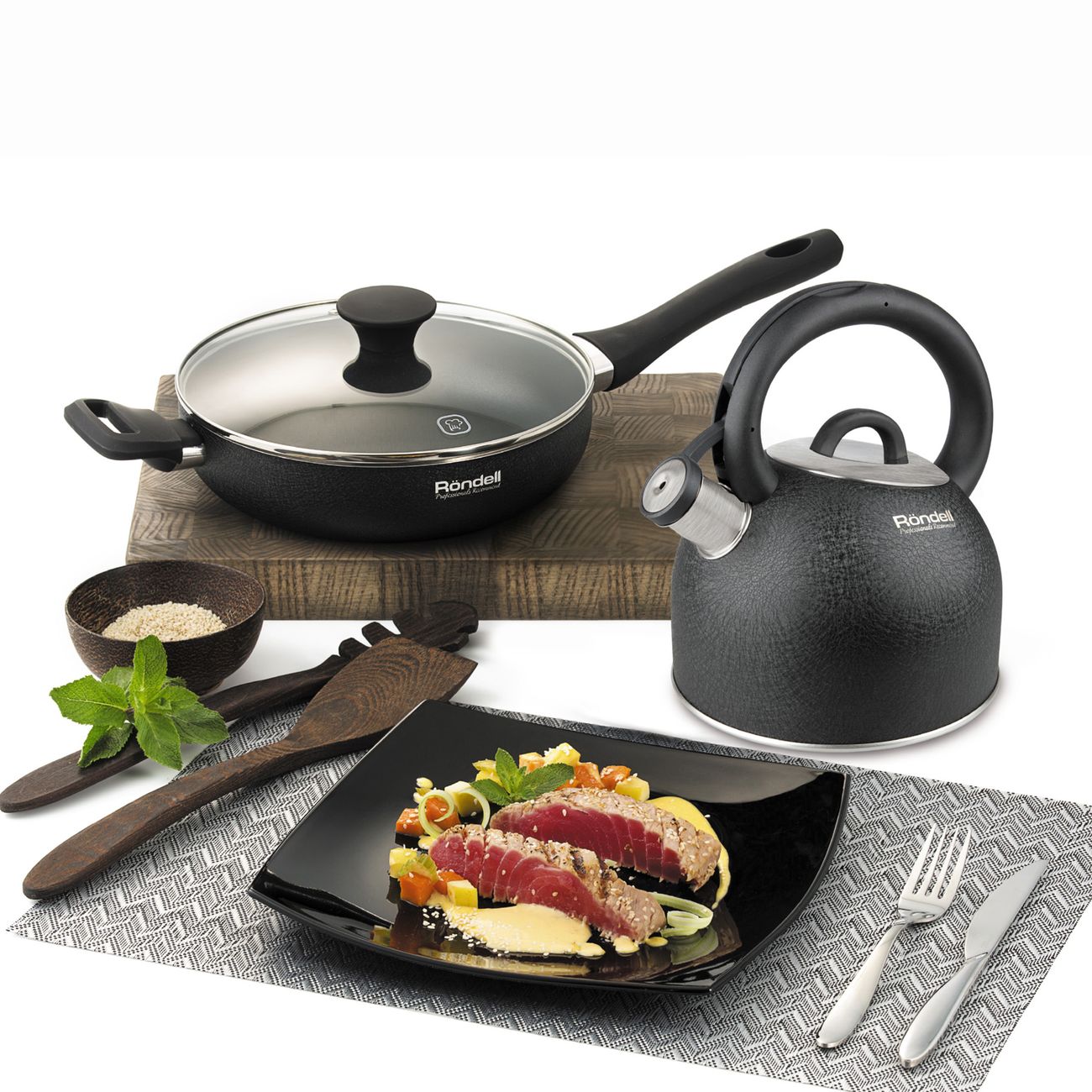 Чайник Rondell Infinity RDS-424 черный