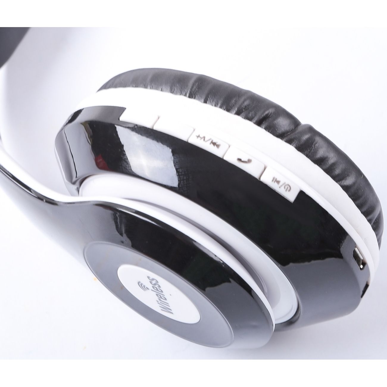 Беспроводные наушники Luazon 2534164 OBT 1.5 черно-белые