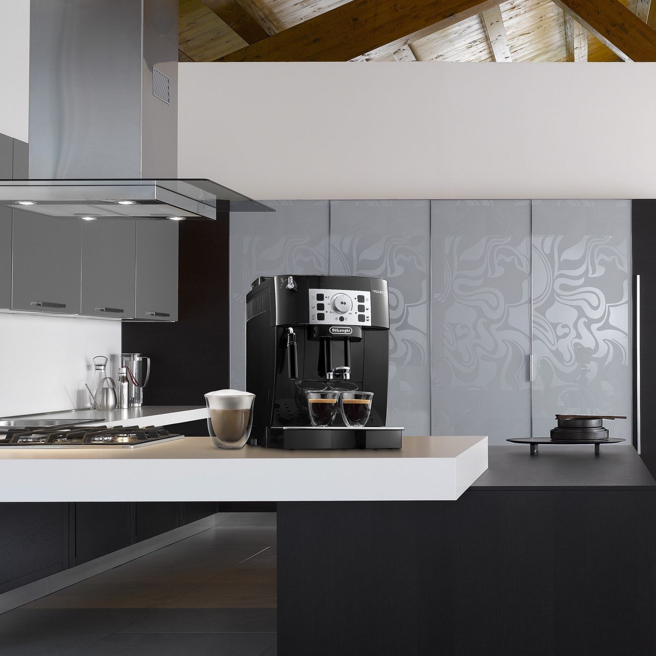 Кофемашина автоматическая DeLonghi ECAM 22.110.B