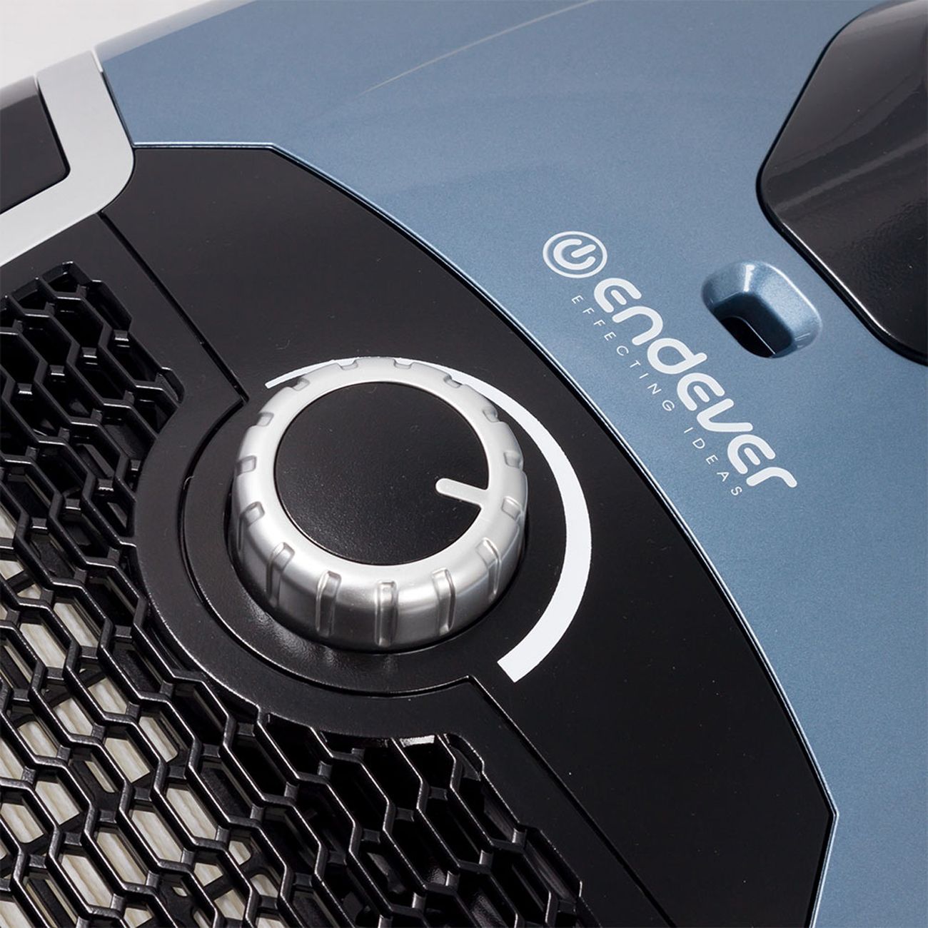 Пылесос Endever SkyClean VC-240 (80690)