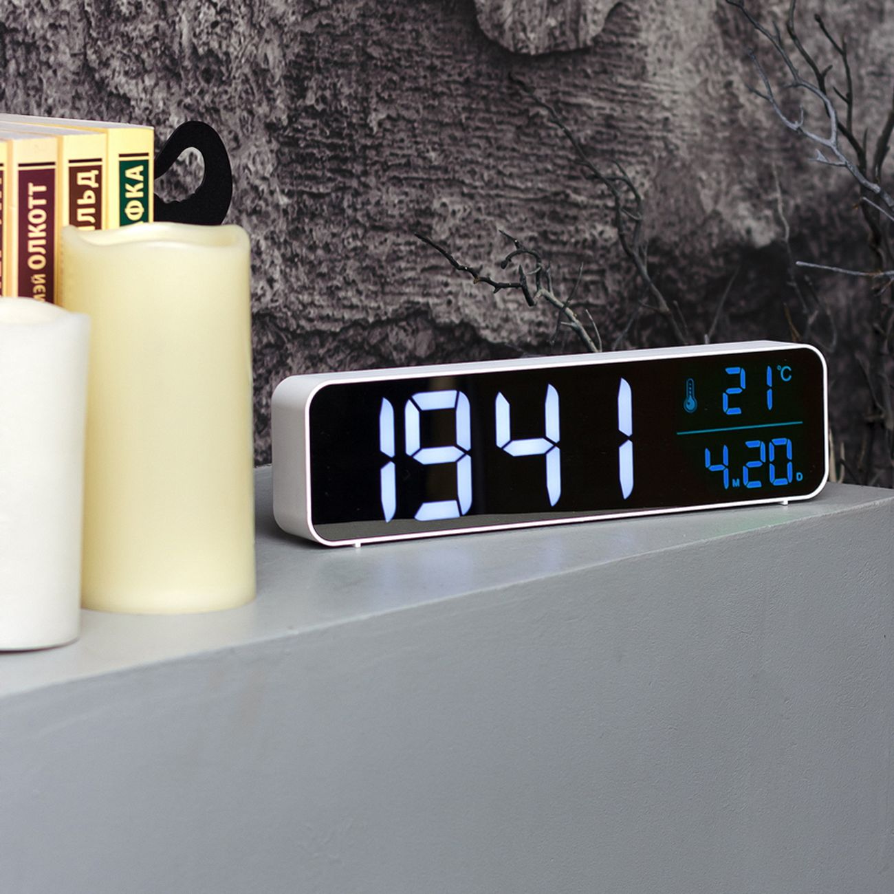 Часы настольные электронные ARTSTYLE CL-W81WBL