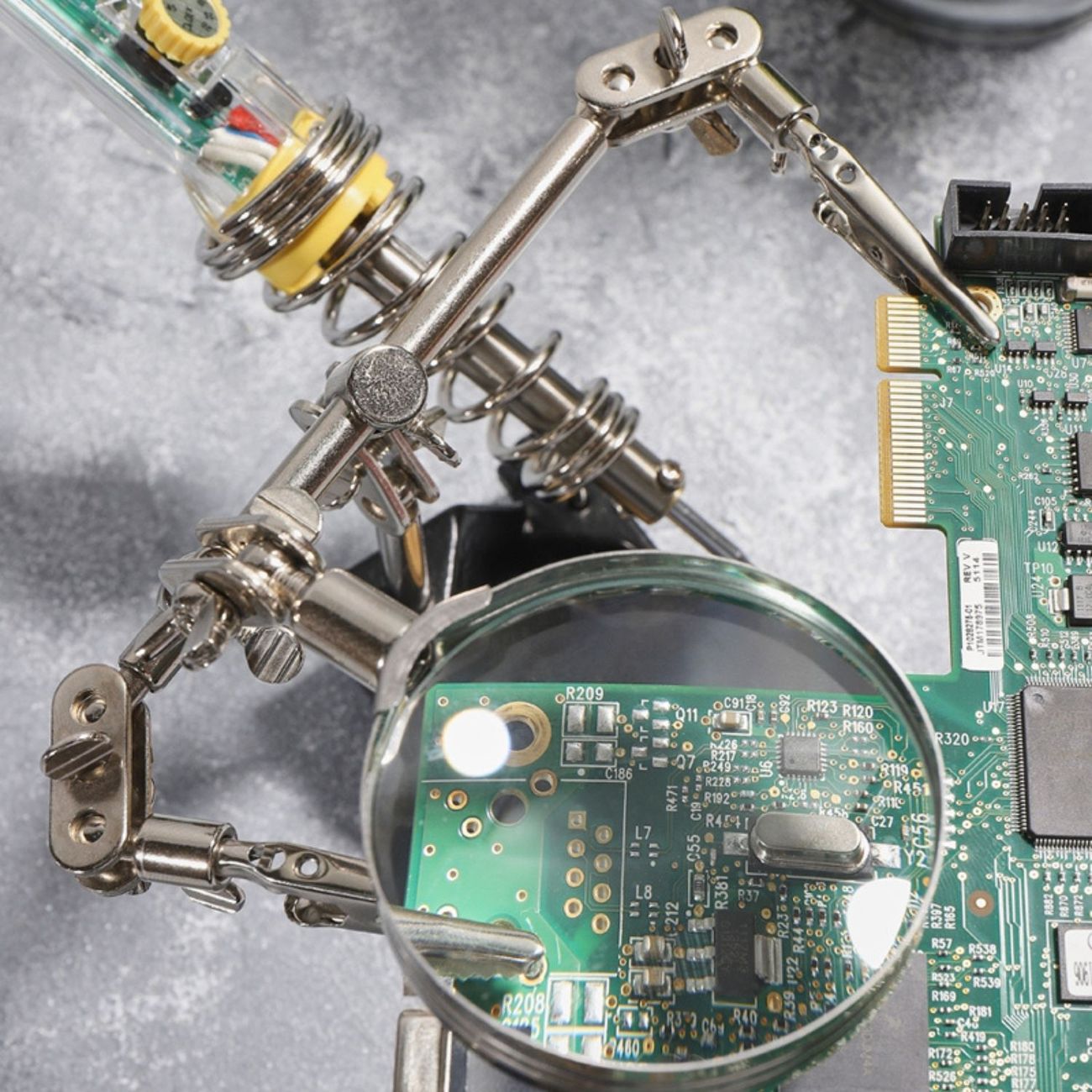 Держатель Rexant Третья рука (12-0252)