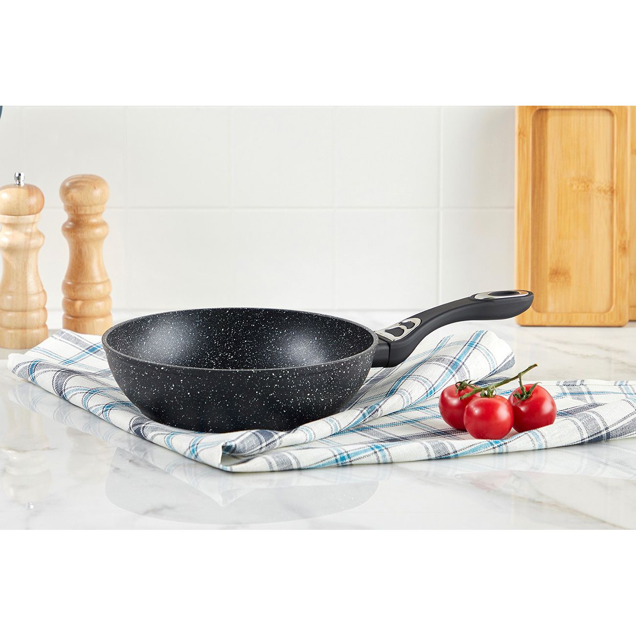 Сковорода Bekker BK-7842 22 см глубокая черная