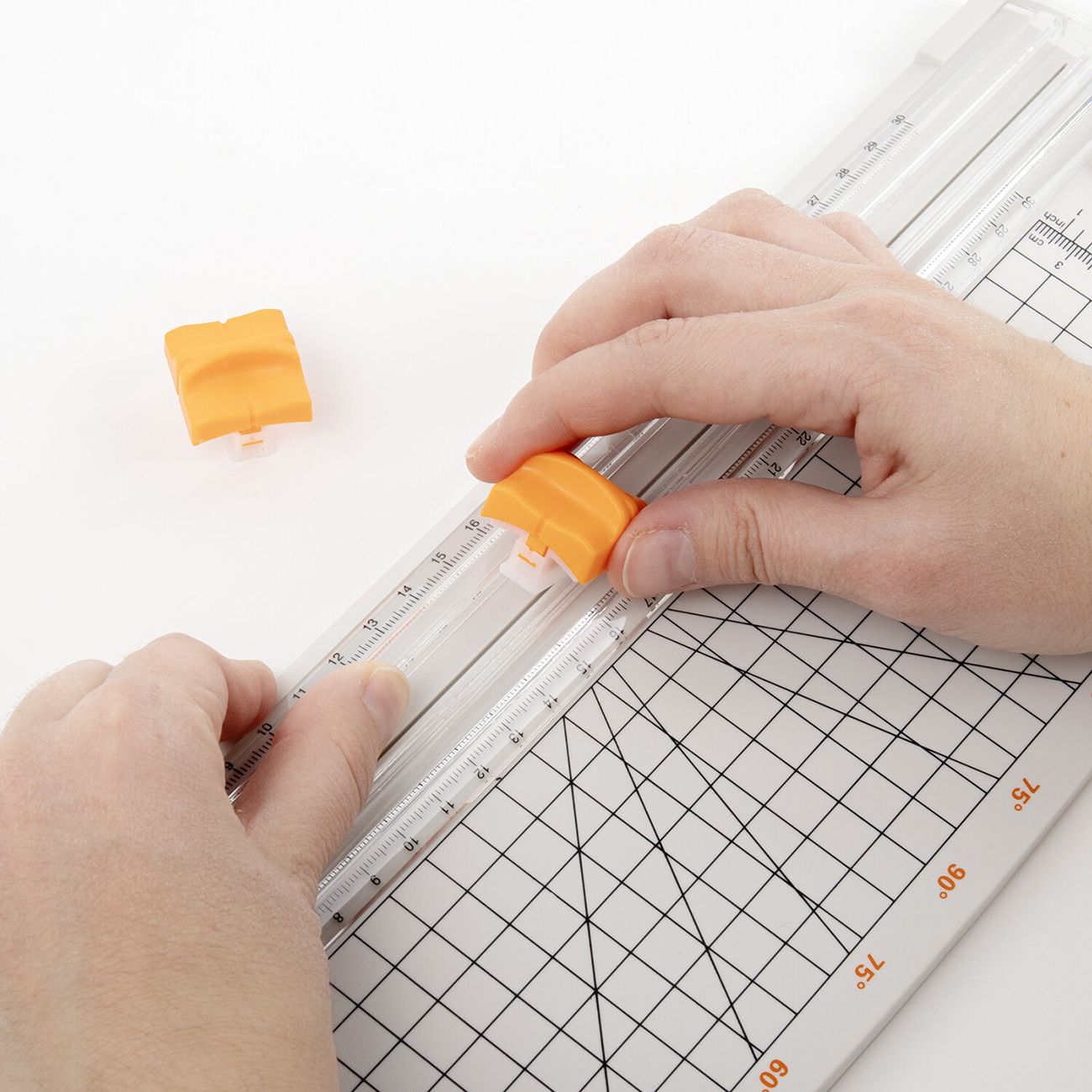 Резак роликовый Остров сокровищ R10-320 А4 10л