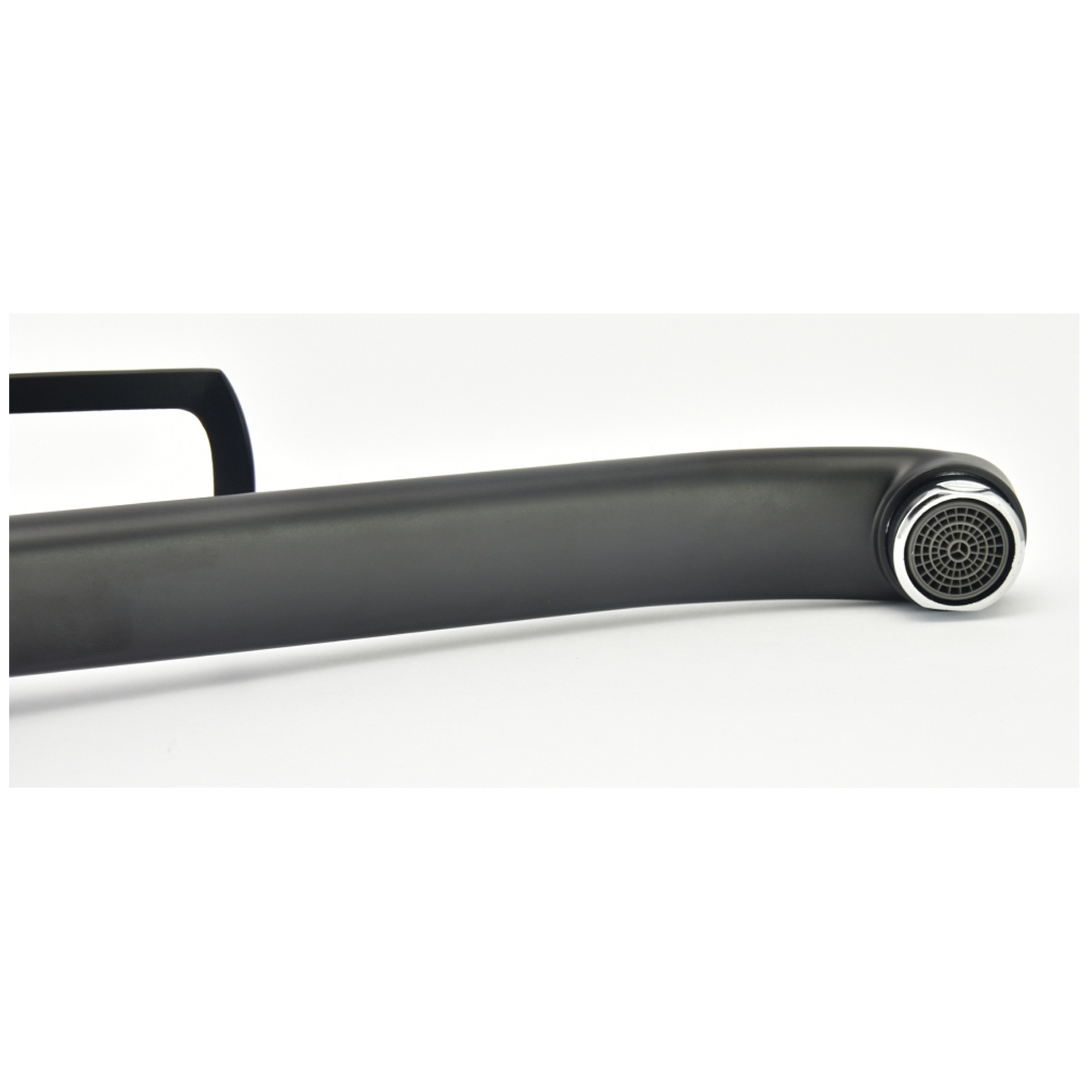 Смеситель Juguni Luxe черный