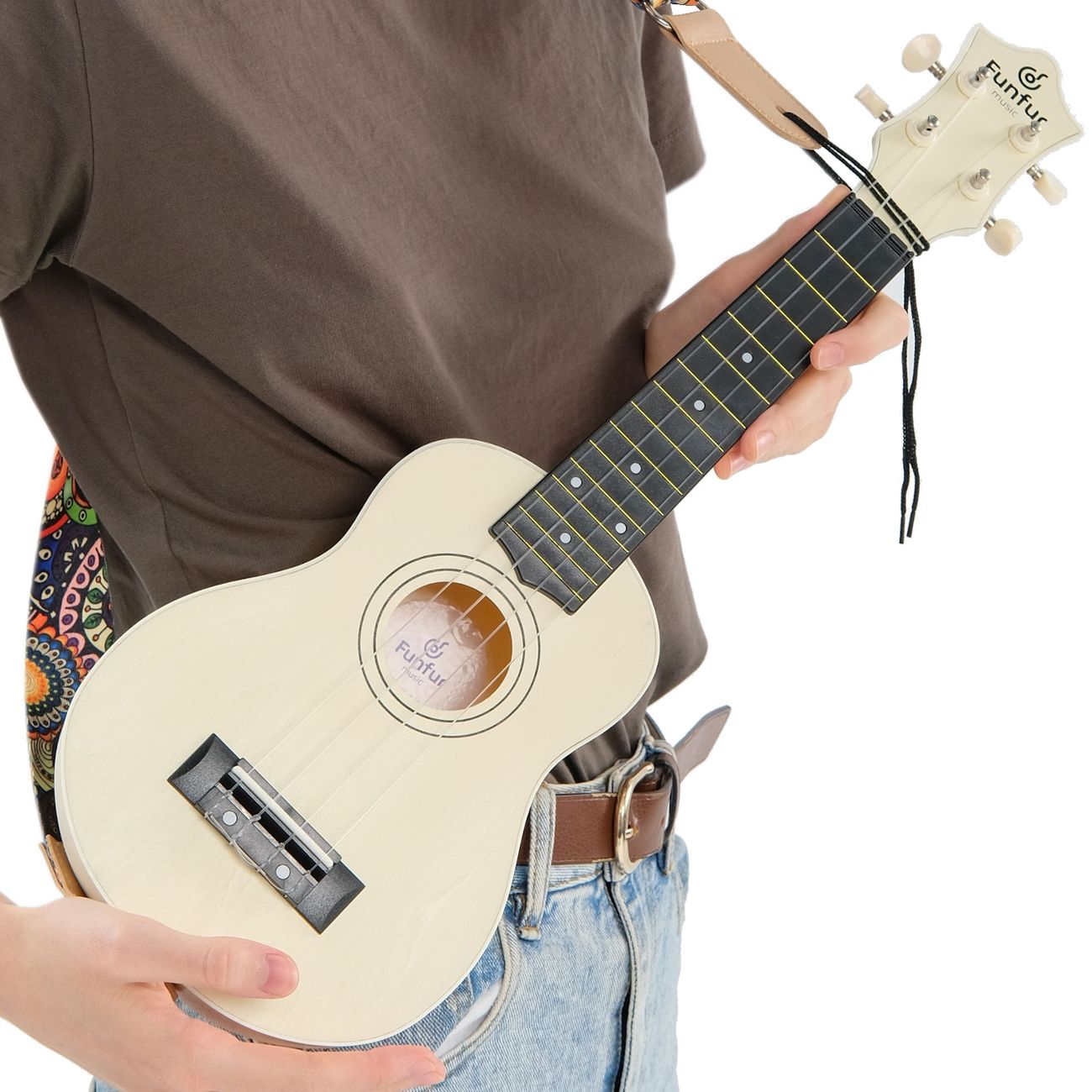 Укулеле Funfur Music Сопрано пластик/дерево кремовый