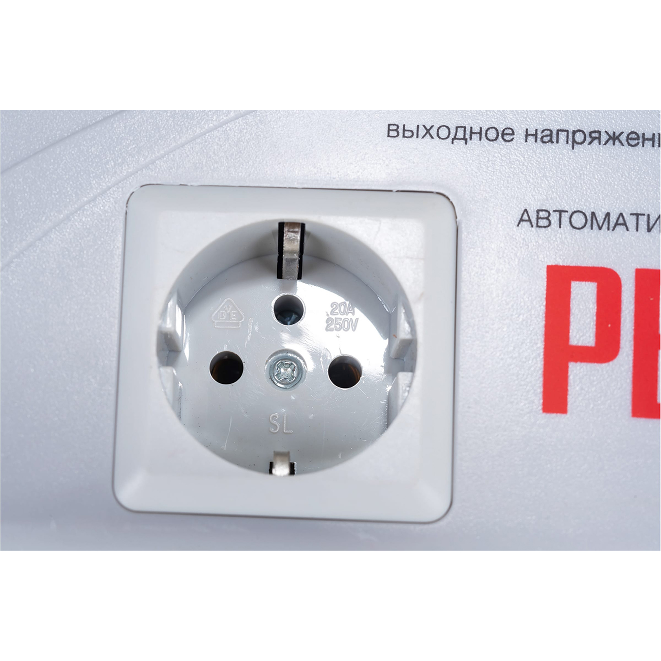 Стабилизатор напряжения Ресанта АСН-500Н/1-ЦLUX (63/6/39)