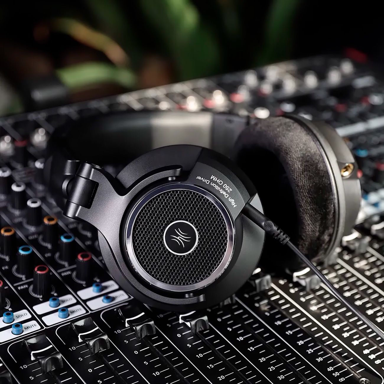 Наушники полноразмерные OneOdio Monitor80