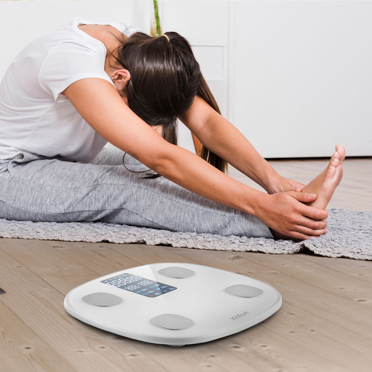 Умные весы Kitfort КТ-808