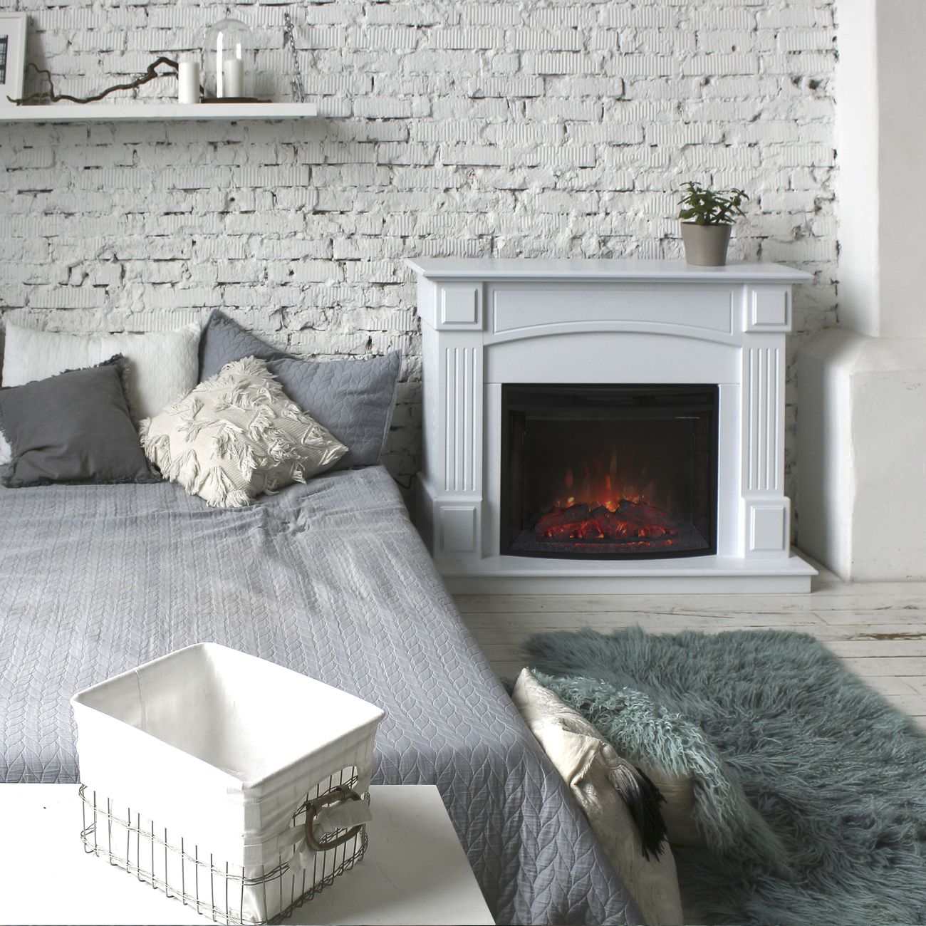 Электрокамин RealFlame Carolina 25.5 WT + Evrika 25.5(CH-720)