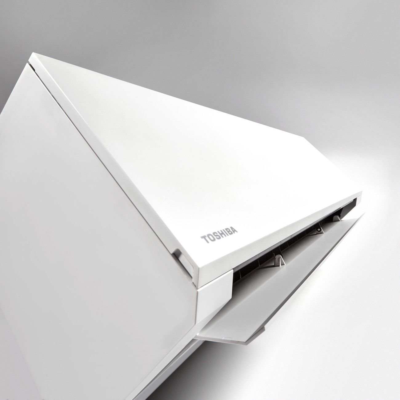 Сплит-система&nbsp;инверторная Toshiba RAS-13J2VSG-EE