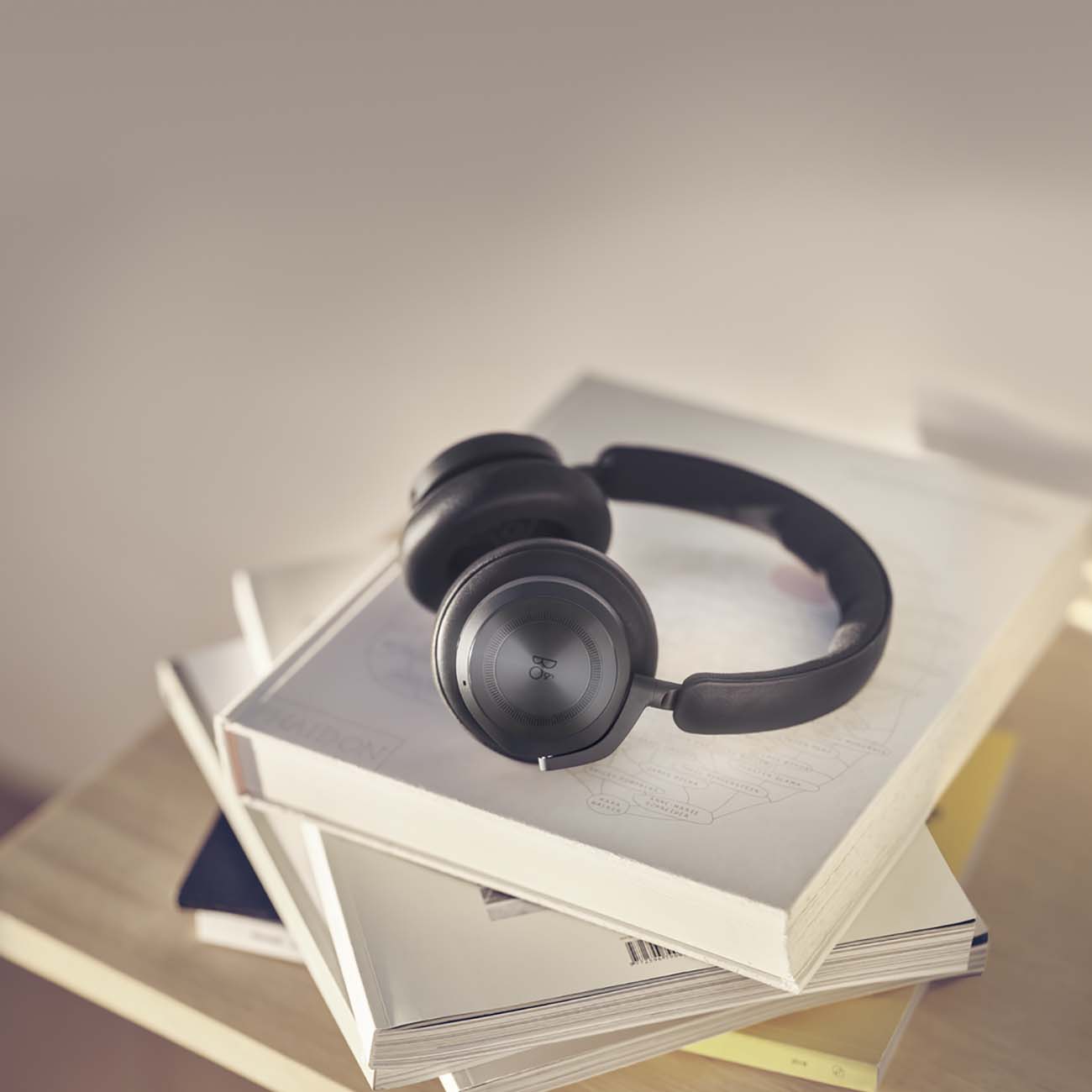 Наушники накладные Bluetooth Bang & Olufsen Beoplay HX Black Anthracite черный