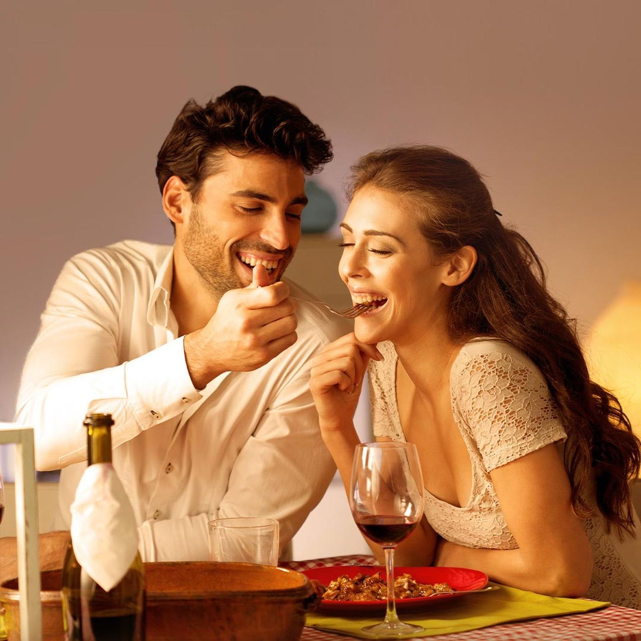 Умная лампа Yeelight Smart LED Filament Bulb (YLDP12YL)