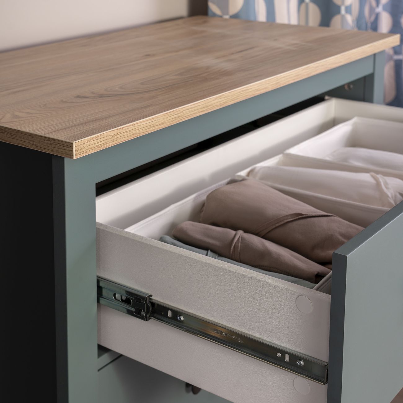 Комод бельевой Гуд Лакк САГА 3 ящика, темно-бирюзовый/ясень