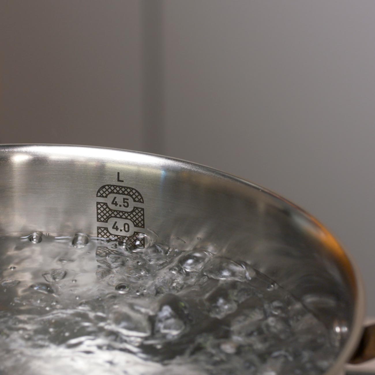 Кастрюля Tefal Cook&Cool 5л (E4934614)