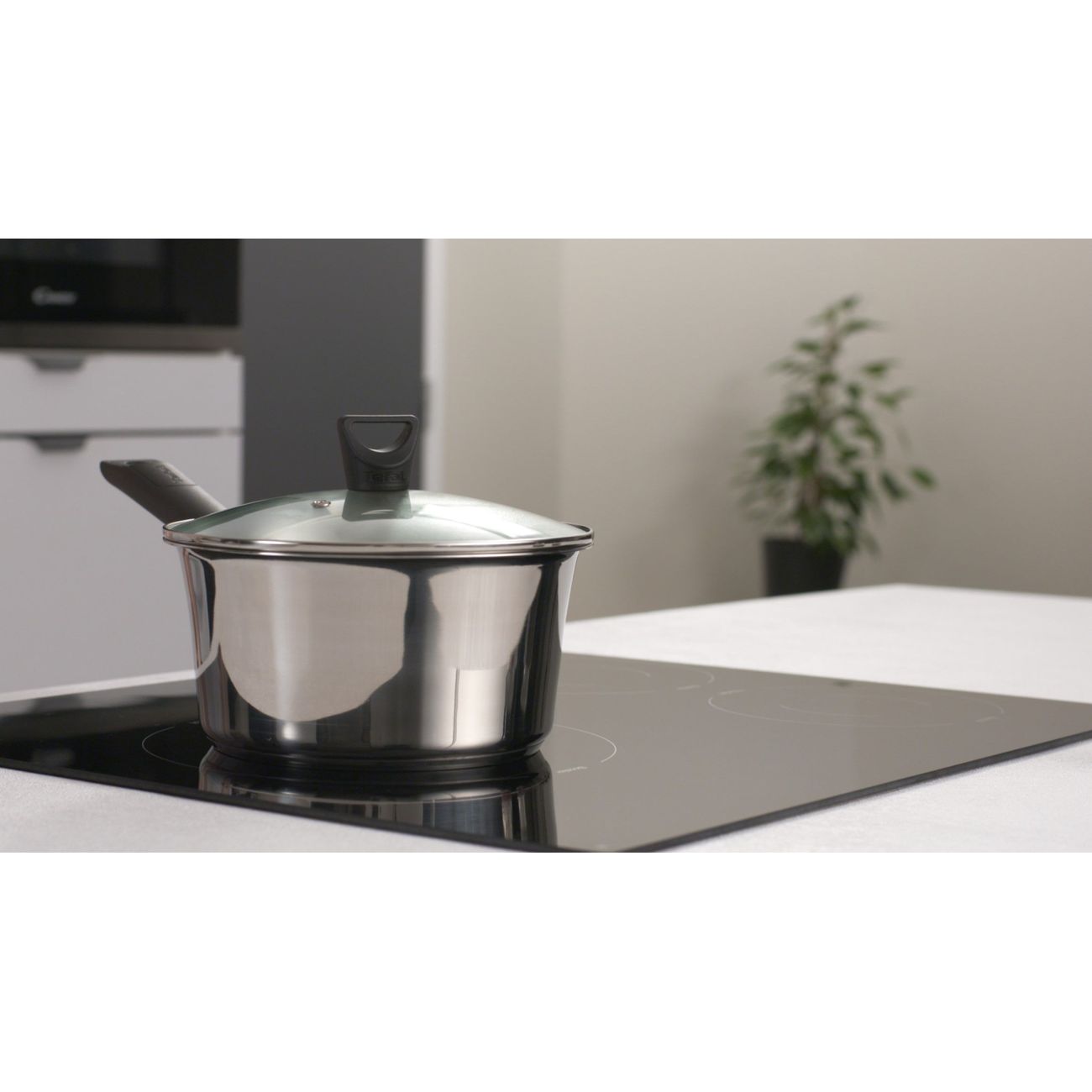 Ковш Tefal Simpleo с крышкой 16см (B9052274)