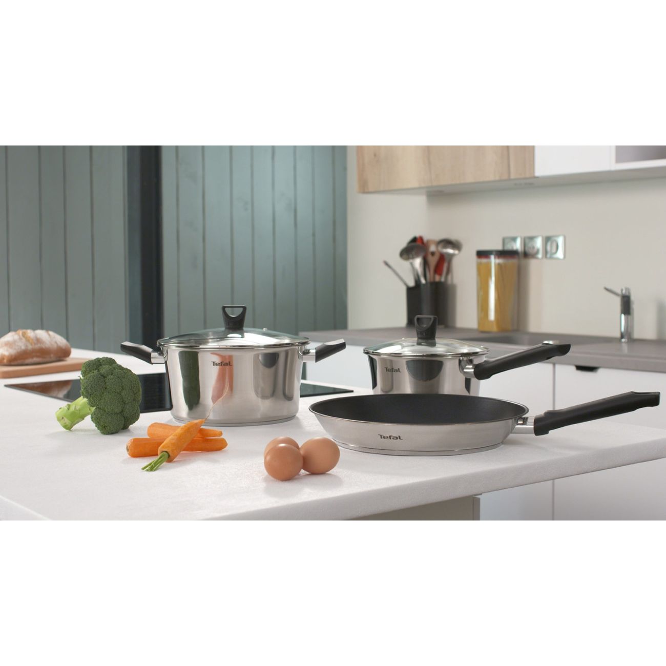 Кастрюля Tefal Simpleo с крышкой 20 см (B9054474)