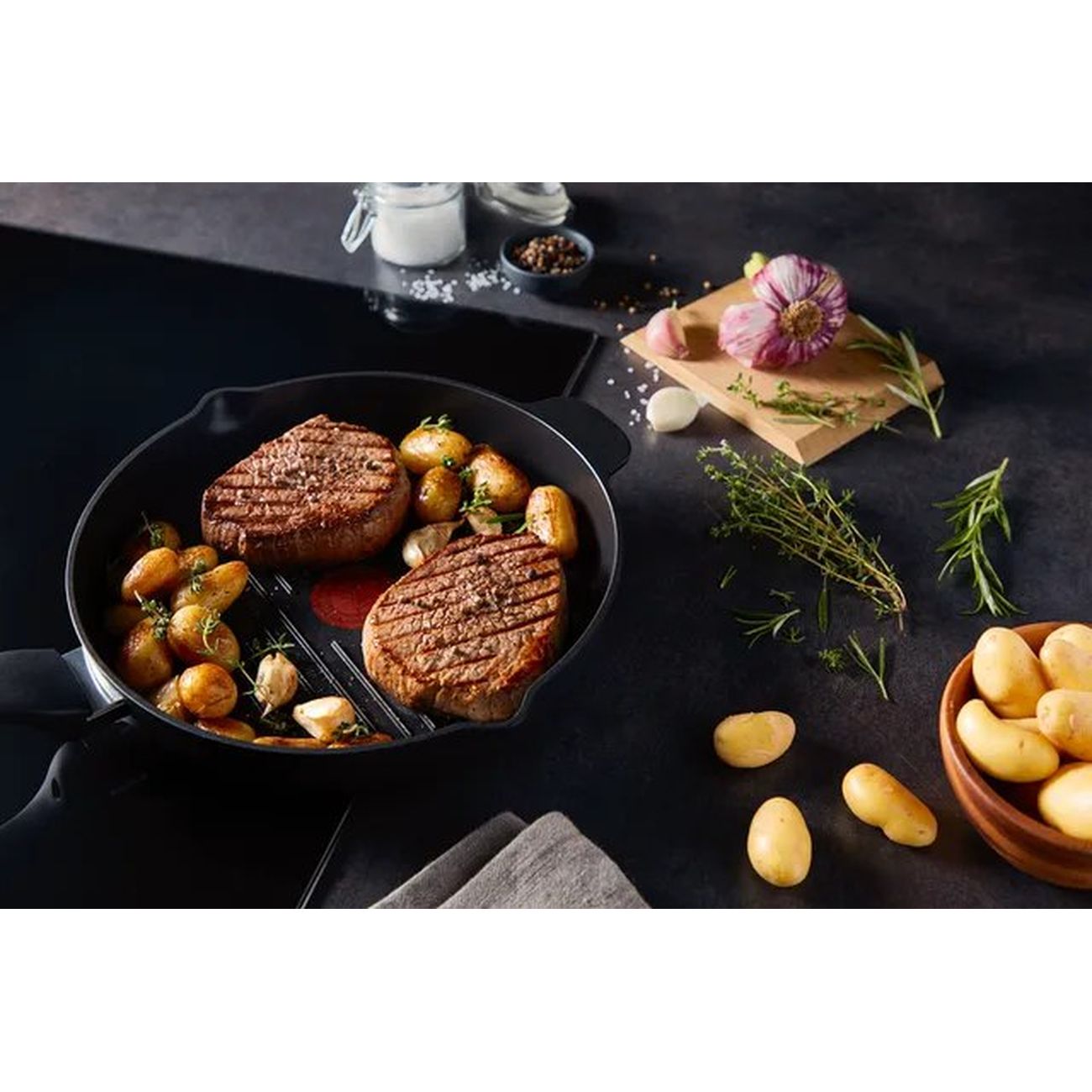 Сковорода гриль Tefal Black Stone 26 см (E2434055)