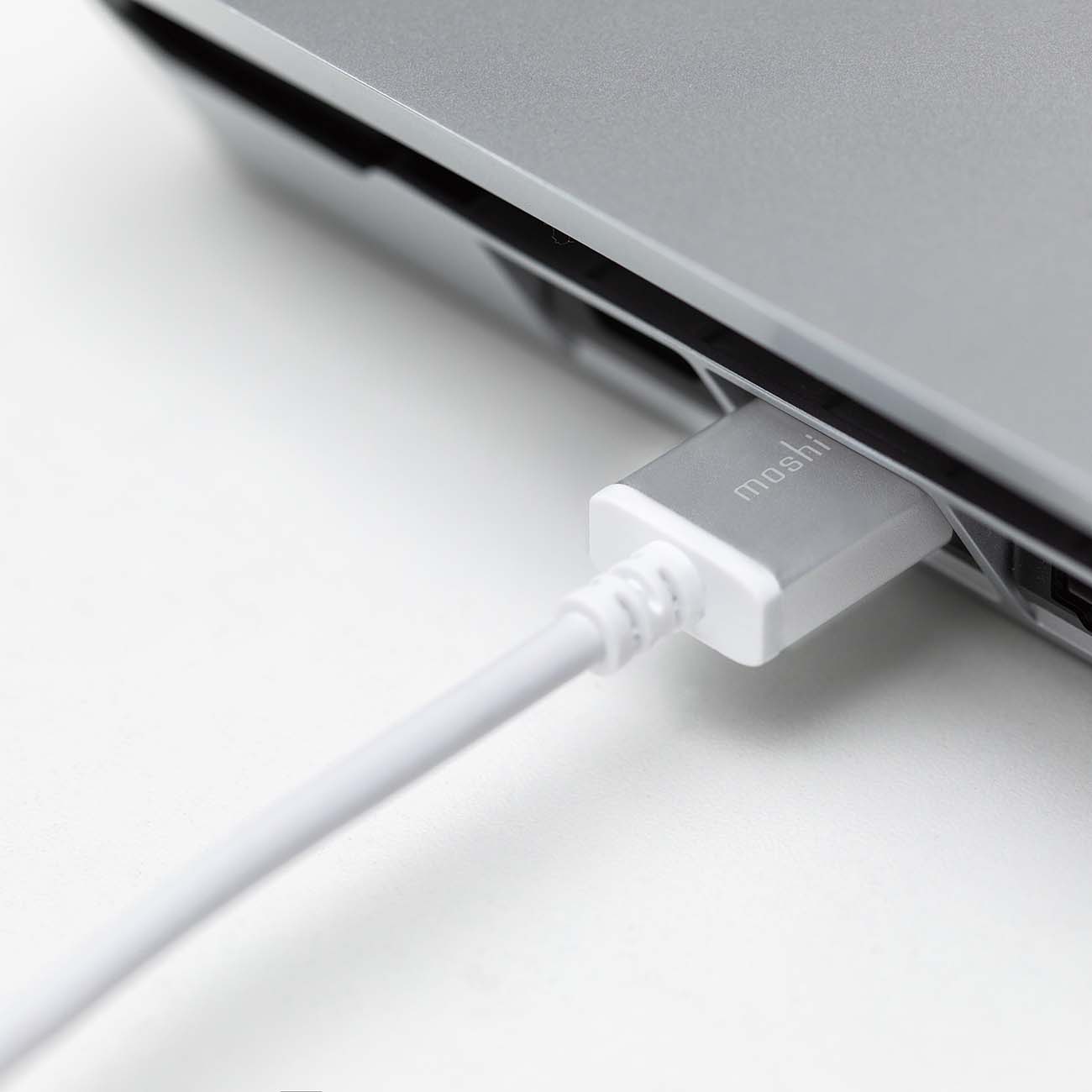 Кабель для Mac Moshi High Speed HDMI белый (99MO023126)