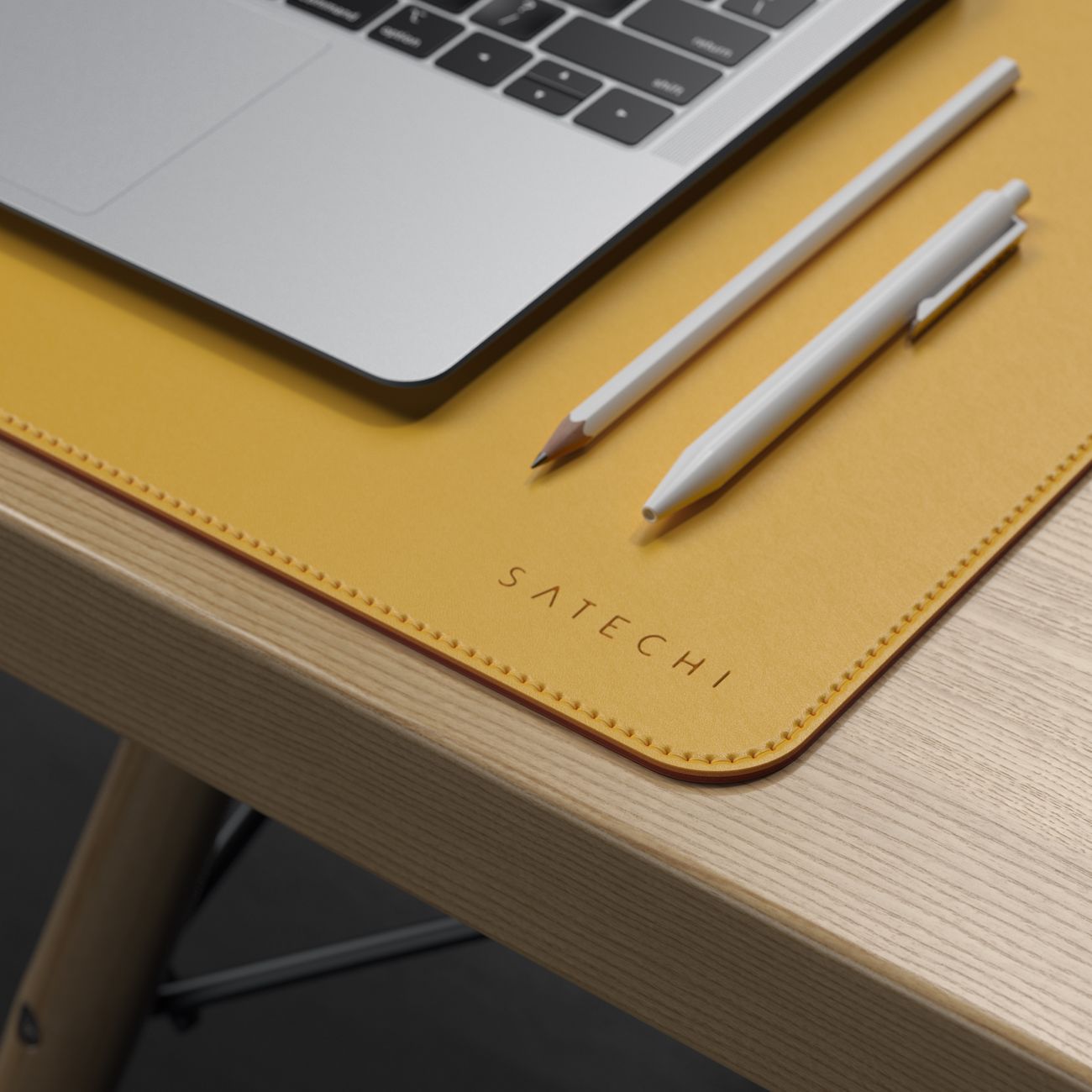 Коврик для мыши Satechi Dual Side ECO-Leather Deskmate Yellow/оранжевый