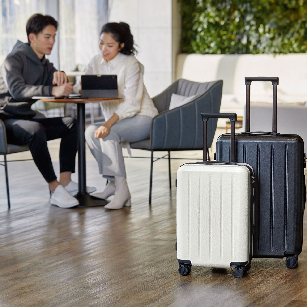 Чемодан Ninetygo Danube 28'' черный (120703)