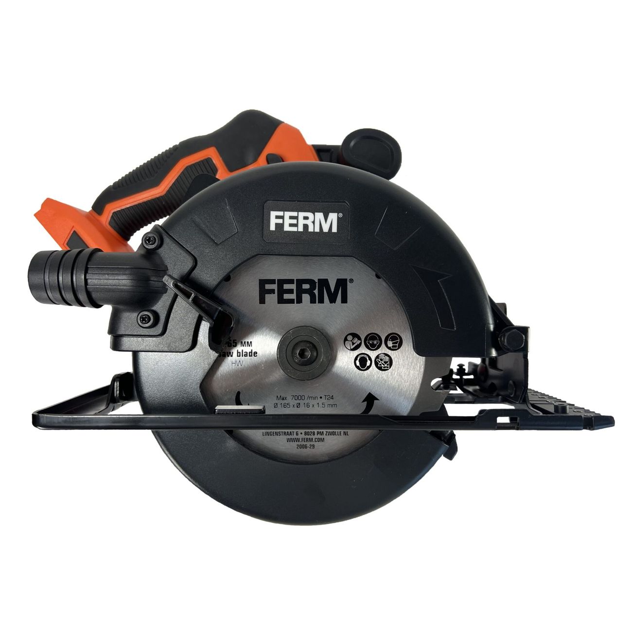 Пила циркулярная Ferm CSM1049