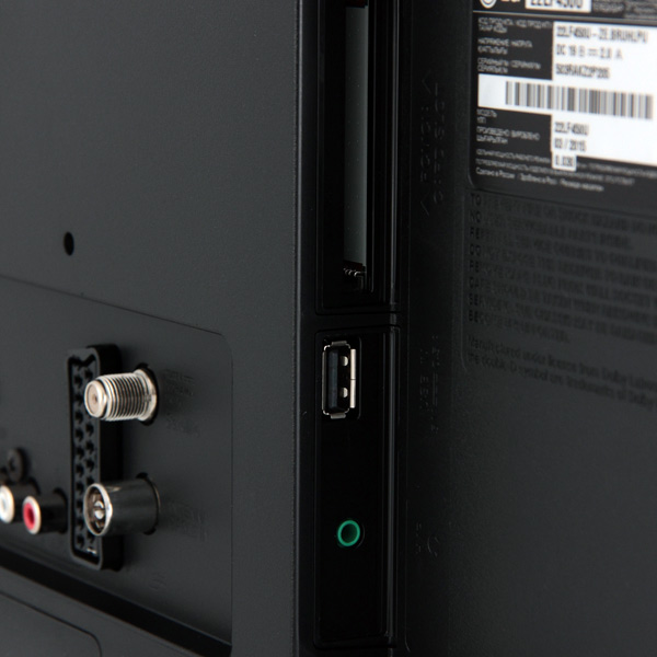 Телевизор LG 22LF450U