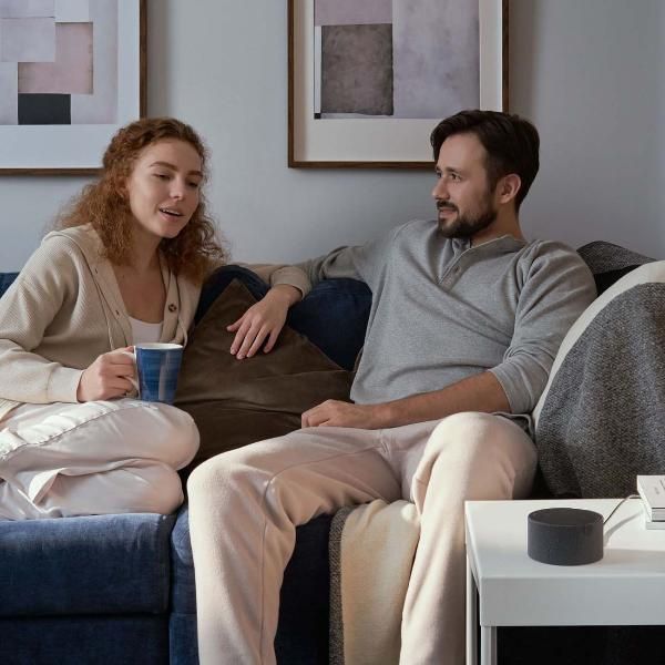 Восстановленная умная колонка Яндекс Станция Мини без часов с Алисой на YaGPT, черный оникс (10Вт) (YNDX-00021K), хороший