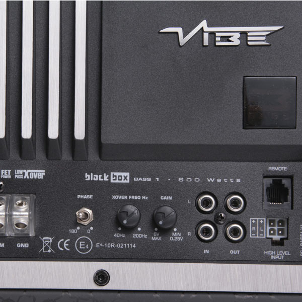 Автомобильный сабвуфер корпусной VIBE CBR12 Active EVO