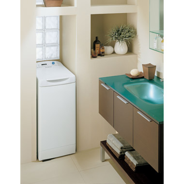 Стиральная машина с вертикальной загрузкой Ariston AVTF 104