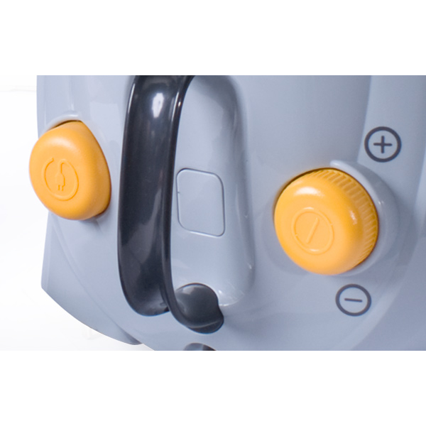 Пылесос с контейнером для пыли Rolsen C-1264TSF